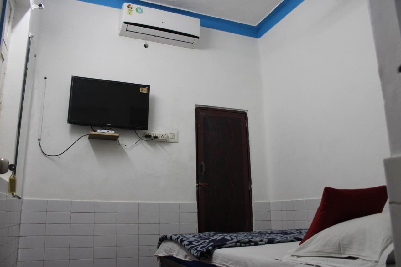 Balaji Guest House 蓬蒂切里 外观 照片