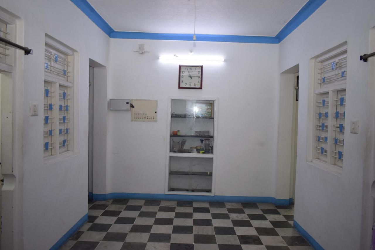 Balaji Guest House 蓬蒂切里 外观 照片