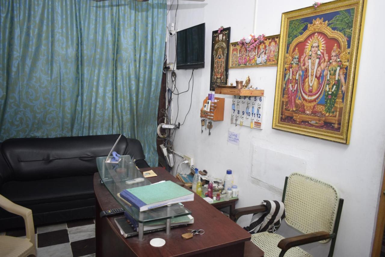 Balaji Guest House 蓬蒂切里 外观 照片